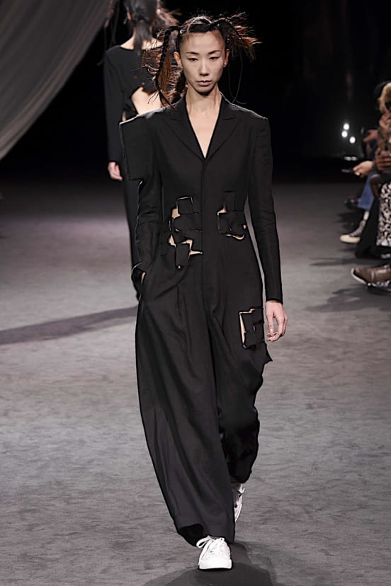 woman<br>SS20
