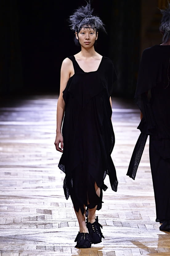 woman<br>SS22