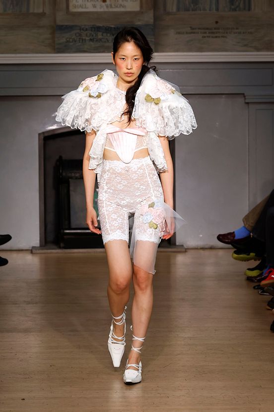 Yuhan WangWW Spring-Summer 2025