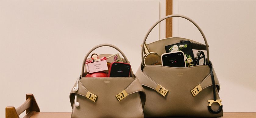 Ferragamo The Hug Bag Soft Xs