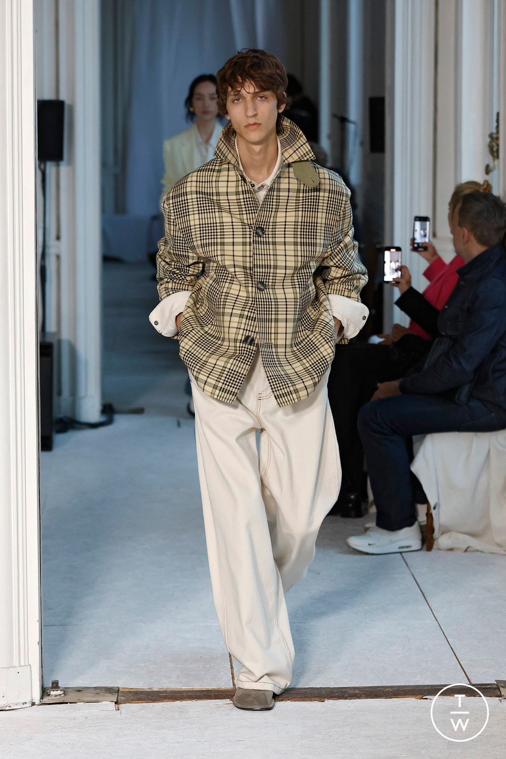 GLOBAL MENSWEAR SPRING/SUMMER 2025 TRENDS