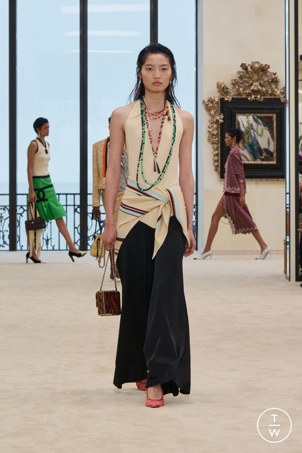 RESORT 2027 WOMENSWEAR TRENDS