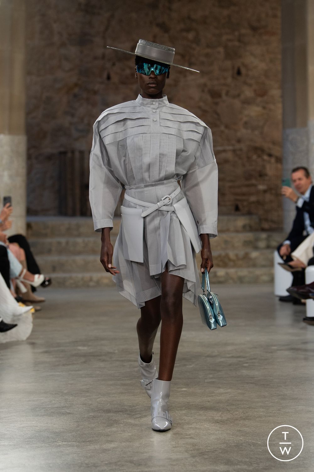 RESORT 2025 WOMENSWEAR TRENDS