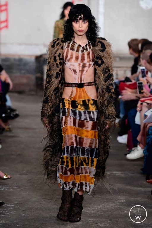 SS19 Fashion East Look 36