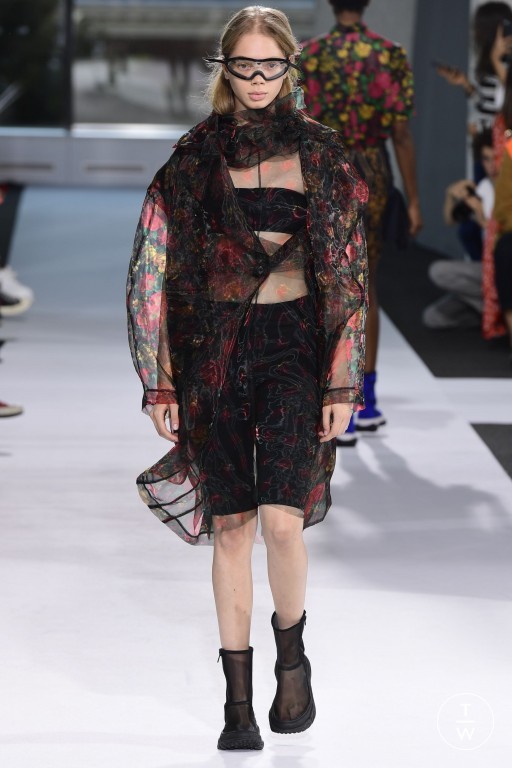 SS19 Toga Look 36