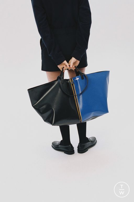 FW25 K-WAY Look 17