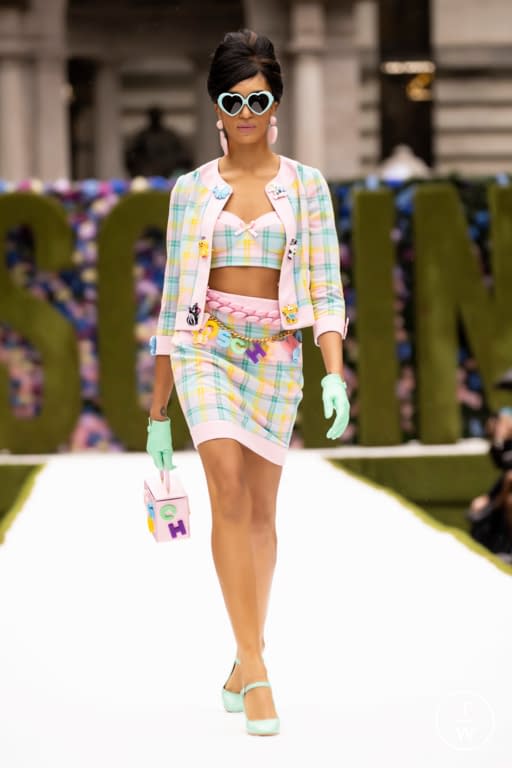 SS22 Moschino Look 4