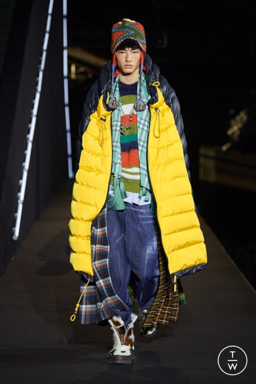 FW22 Dsquared2 Look 1