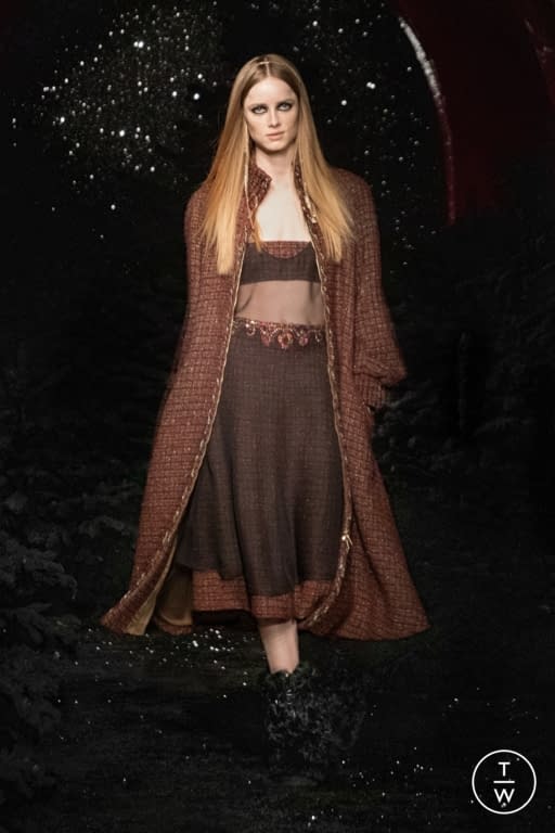 FW21 Chanel Look 1