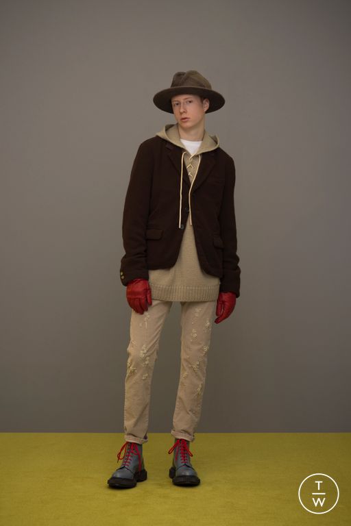 Fall/Winter 2023 Undercover Look 16