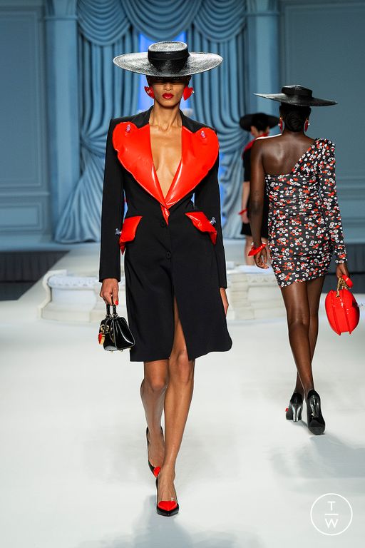 SS23 Moschino Look 11