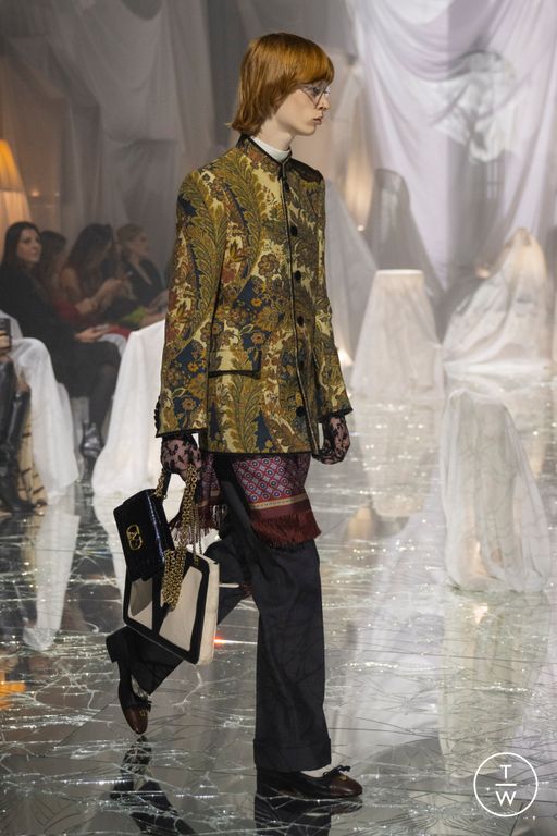 Spring-Summer 2025 Valentino Look 12