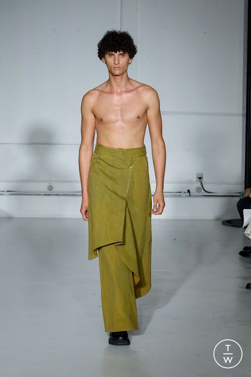 SS24 Mossi Look 17