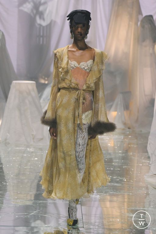 Spring-Summer 2025 Valentino Look 23