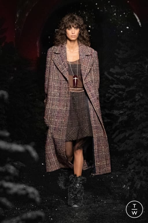 FW21 Chanel Look 3