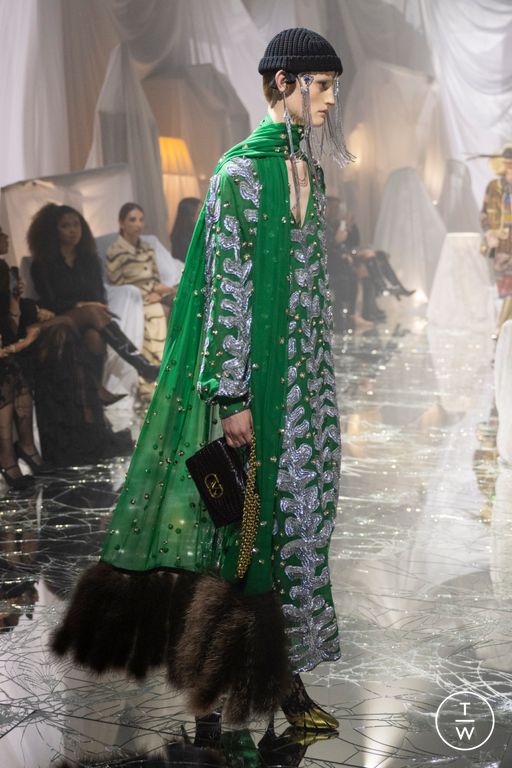 Spring-Summer 2025 Valentino Look 31