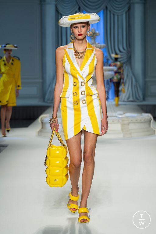 SS23 Moschino Look 32