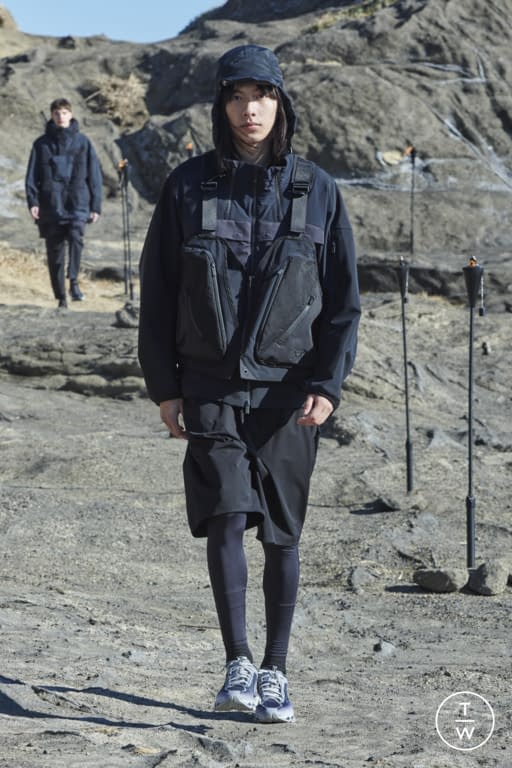 FW22 White Mountaineering Look 34