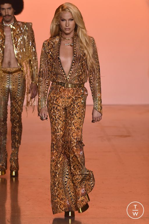 SS23 The Blonds Look 15