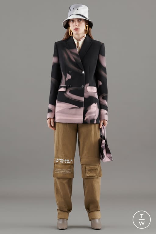 RS21 Off-White Look 4