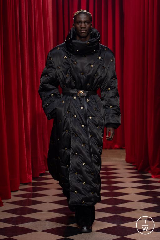 FW25 Marine Serre Look 46