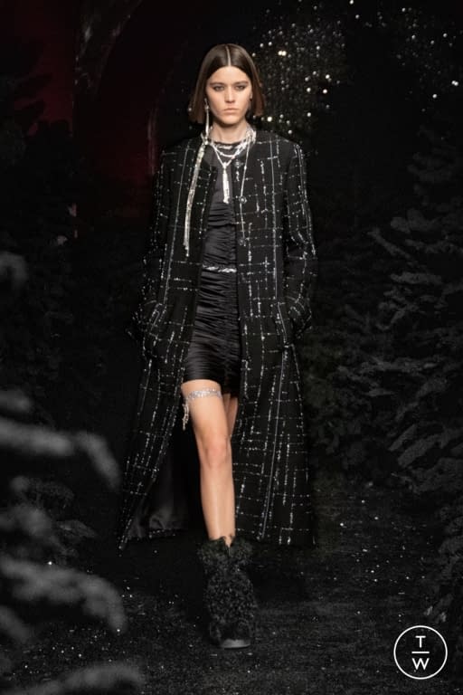 FW21 Chanel Look 8
