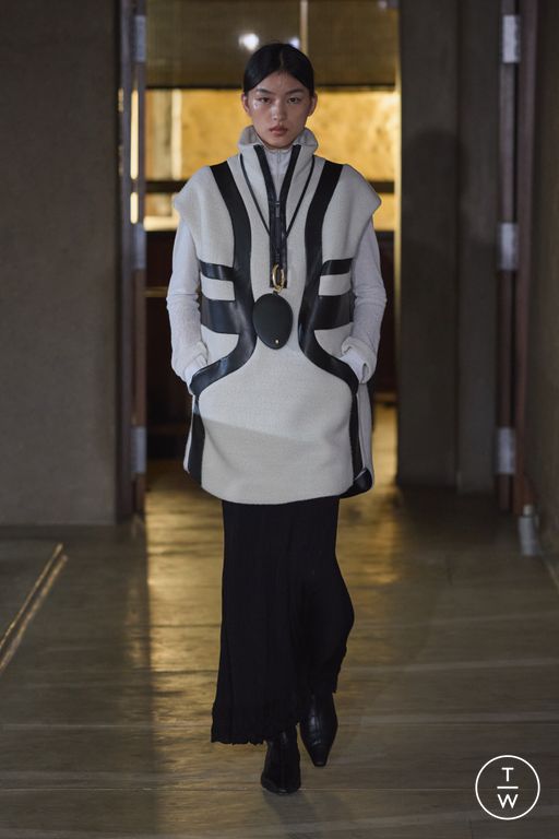 FW26 Mame Kurogouchi Look 9