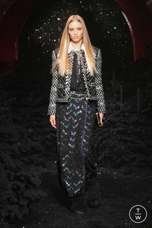 FW21 Chanel Look 11
