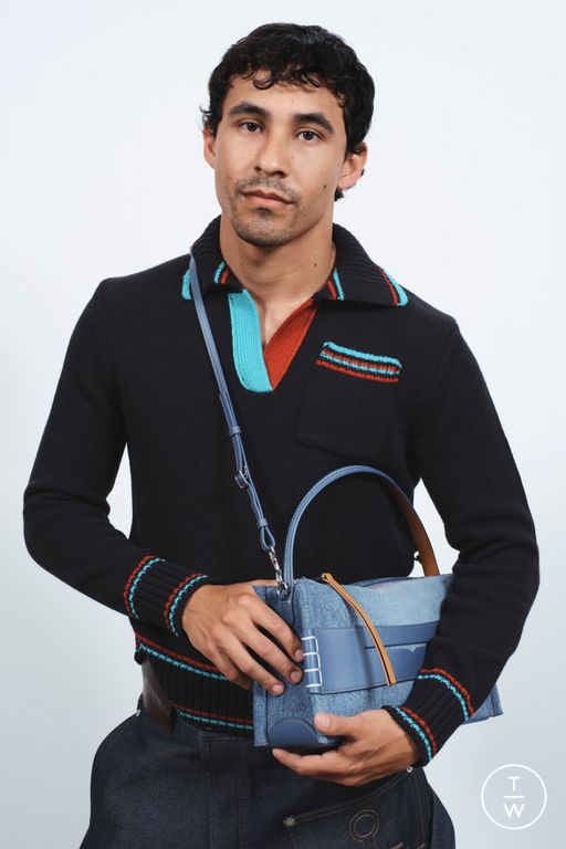 RS26 JW Anderson Look 117