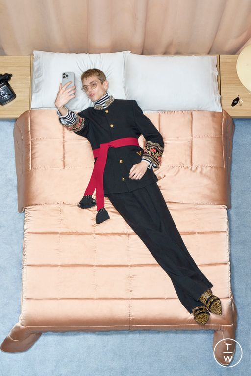 RS 26 Valentino Look 43