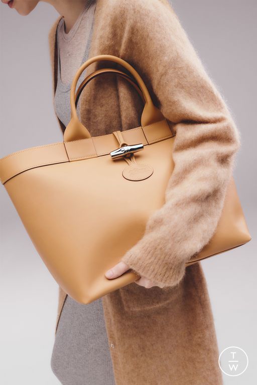 FW25 Longchamp Look 25