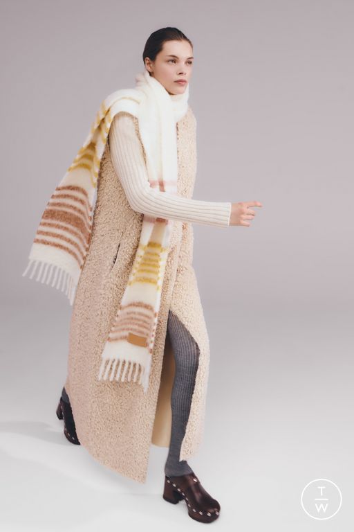 FW25 Longchamp Look 27