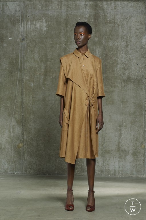 RS20 Chalayan Look 17