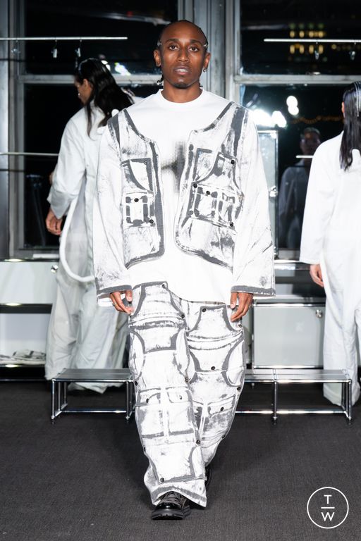 SS25 TOMBOGO Look 17