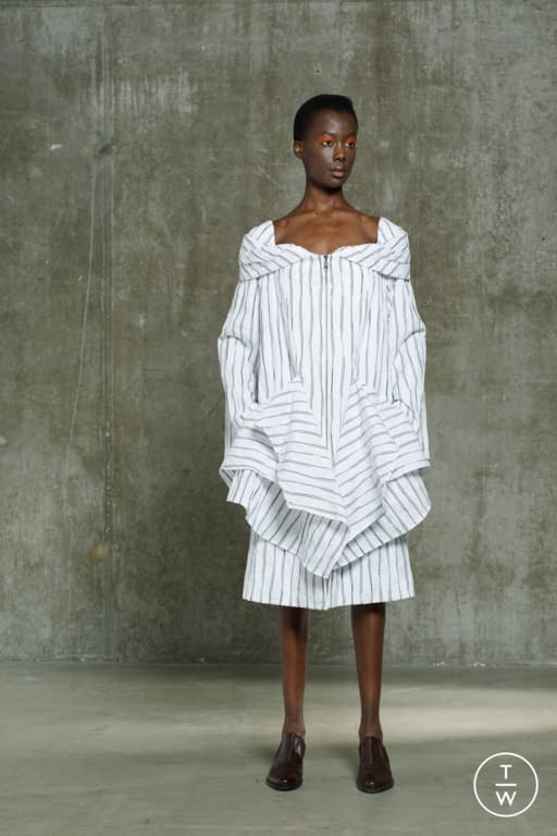 RS20 Chalayan Look 2