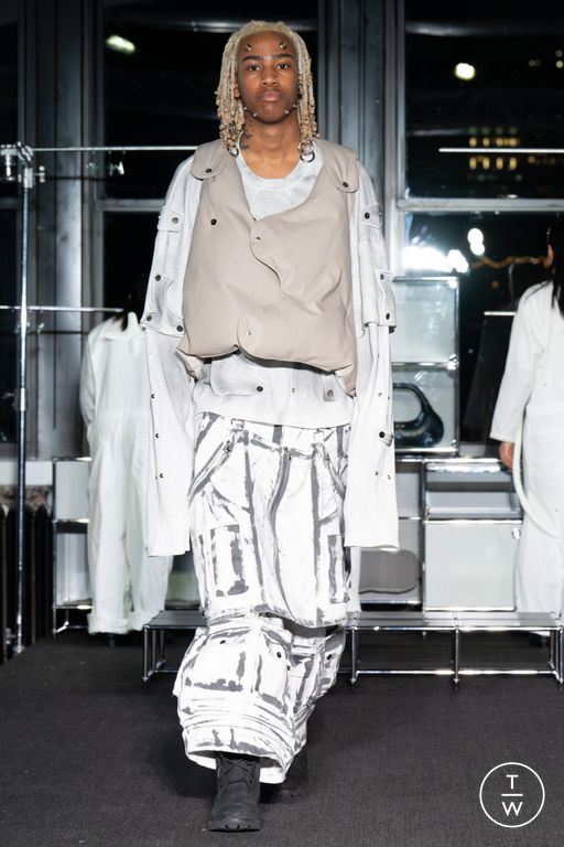 SS25 TOMBOGO Look 21