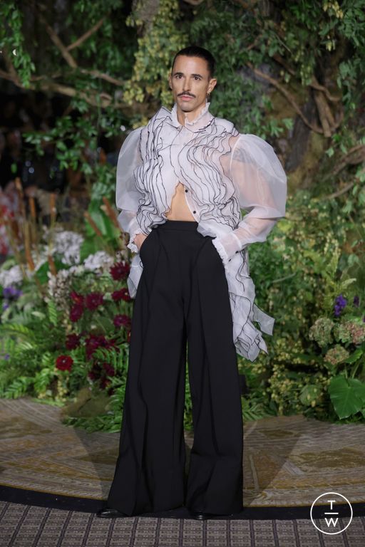 Spring-Summer 2025 Christian Siriano Look 36