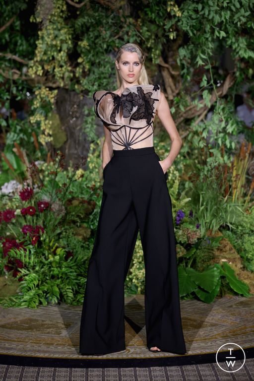 Spring-Summer 2025 Christian Siriano Look 54