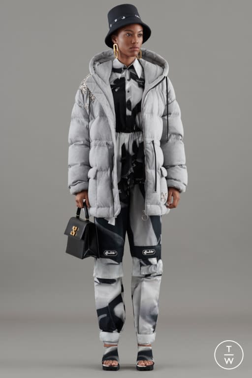 RS21 Off-White Look 22