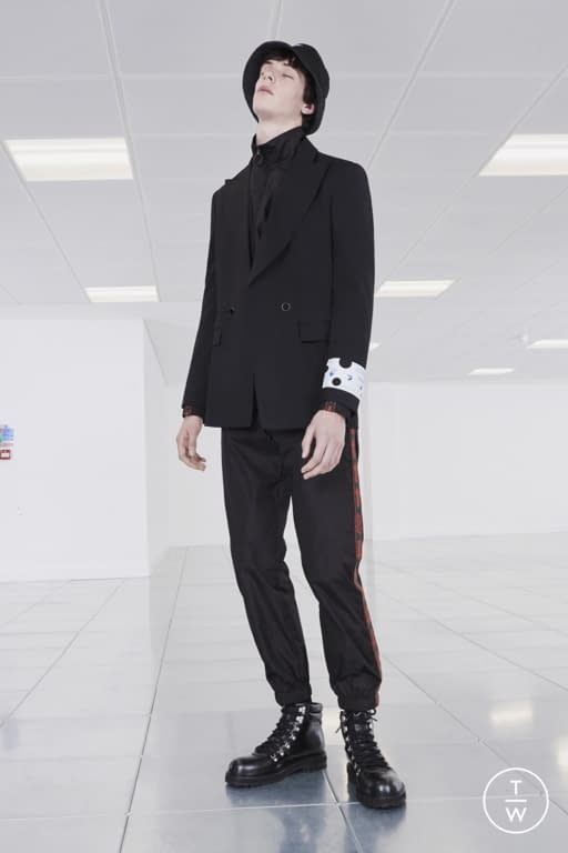 PF20 Off-White Look 25