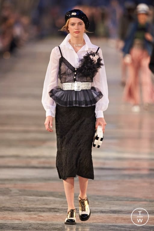 RS17 Chanel Look 26