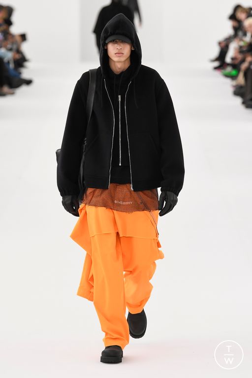 Fall/Winter 2023 Givenchy Look 28