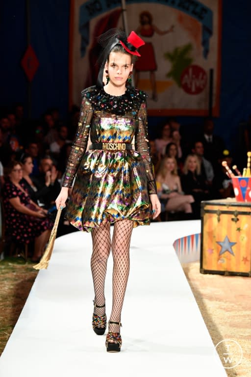RS19 Moschino Look 29