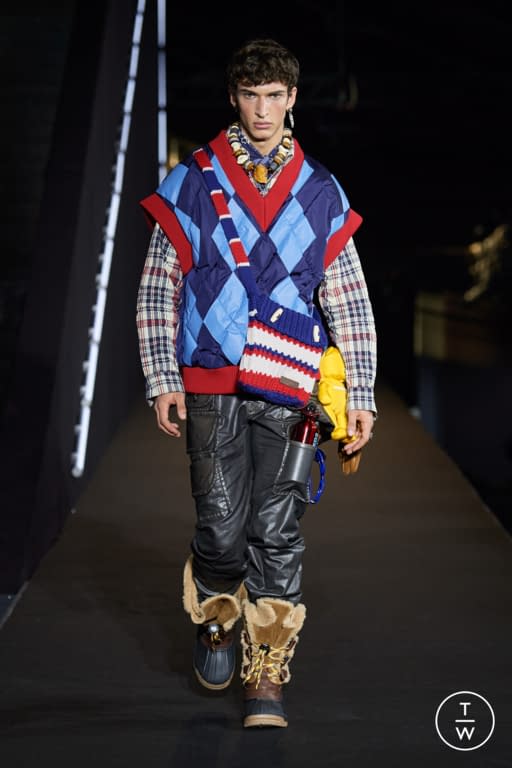 FW22 Dsquared2 Look 29