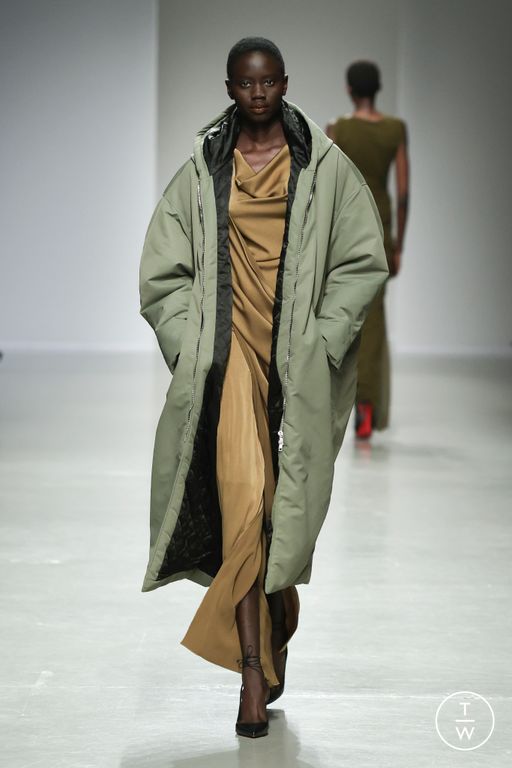 FW25 Atlein Look 30