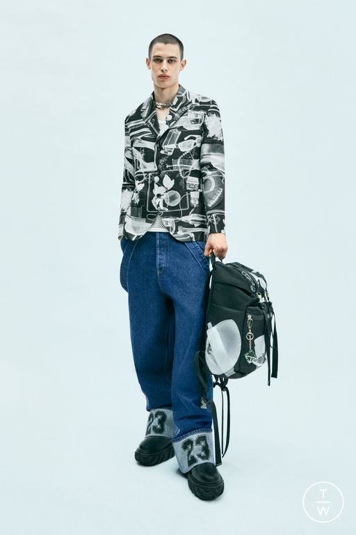 RS24 Off-White Look 32