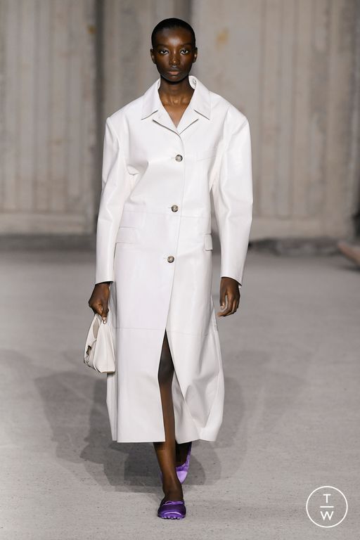 SS23 Tod's Look 9