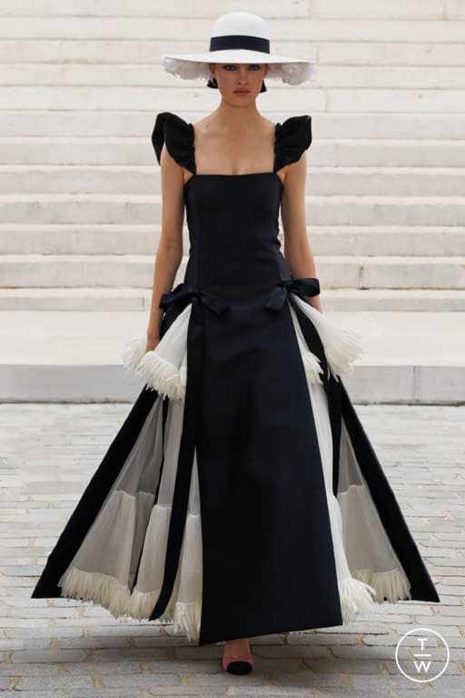 FW21 Chanel Look 34