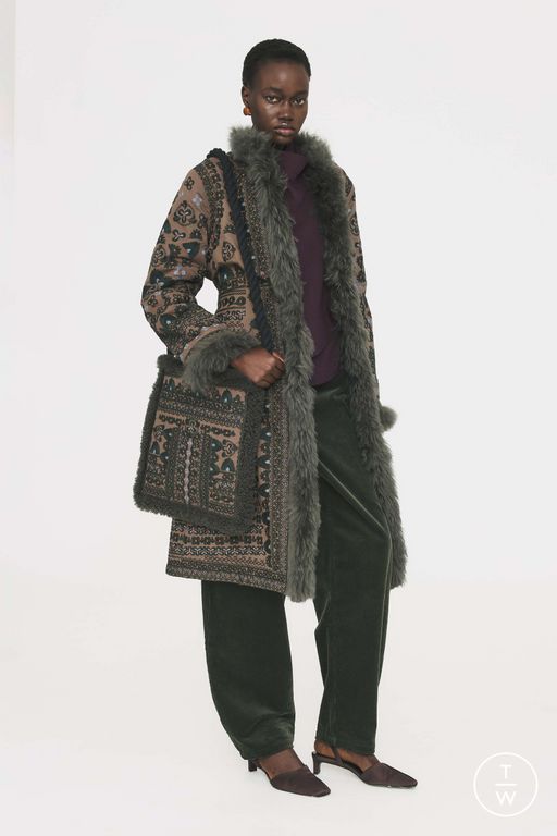 FW25 Antik Batik Look 34