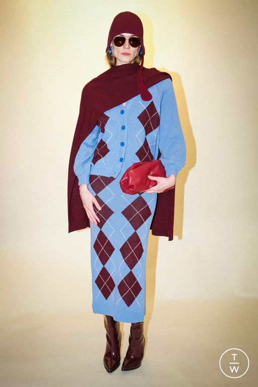 FW25 ROWEN ROSE Look 49